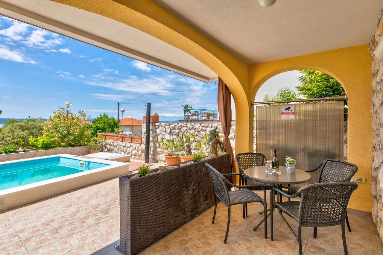 Apartments Novoselic Dramalj 0*,  Croatia