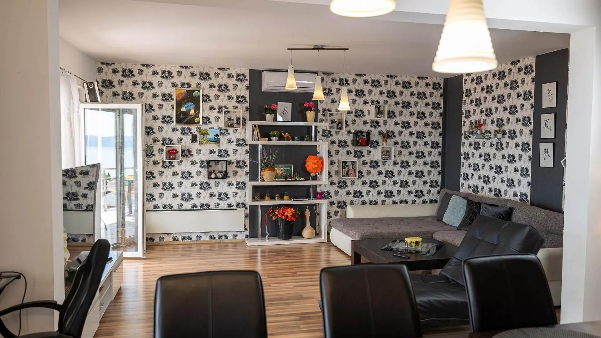 Apartments Novoselic