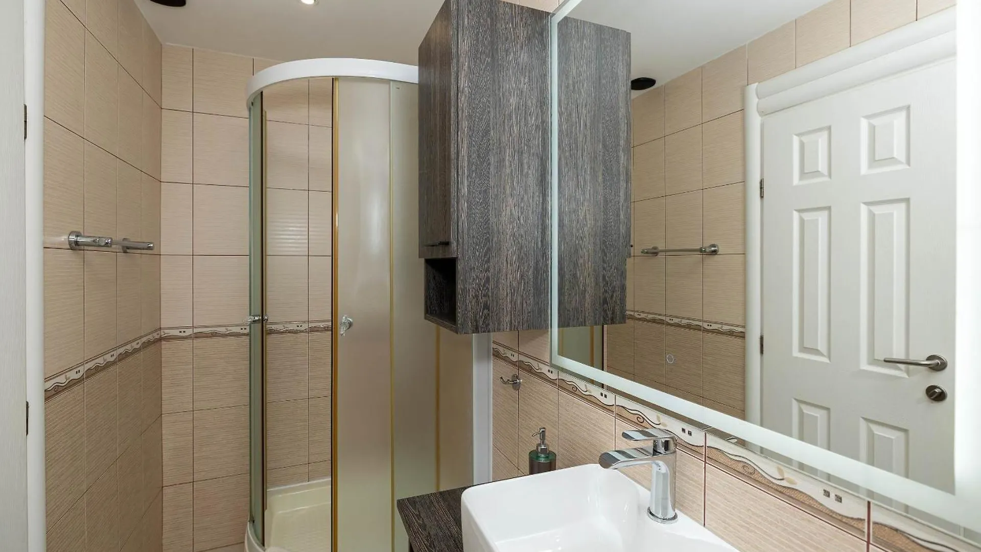 Apartments Novoselic Dramalj