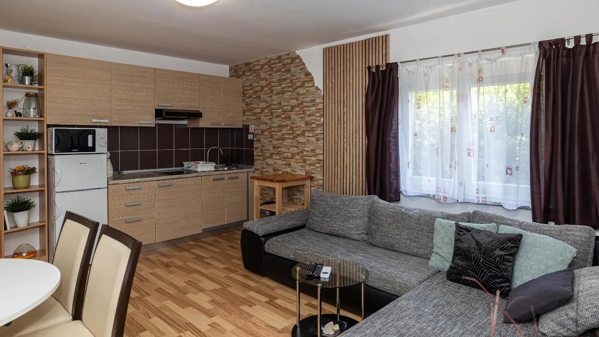 Apartments Novoselic Dramalj