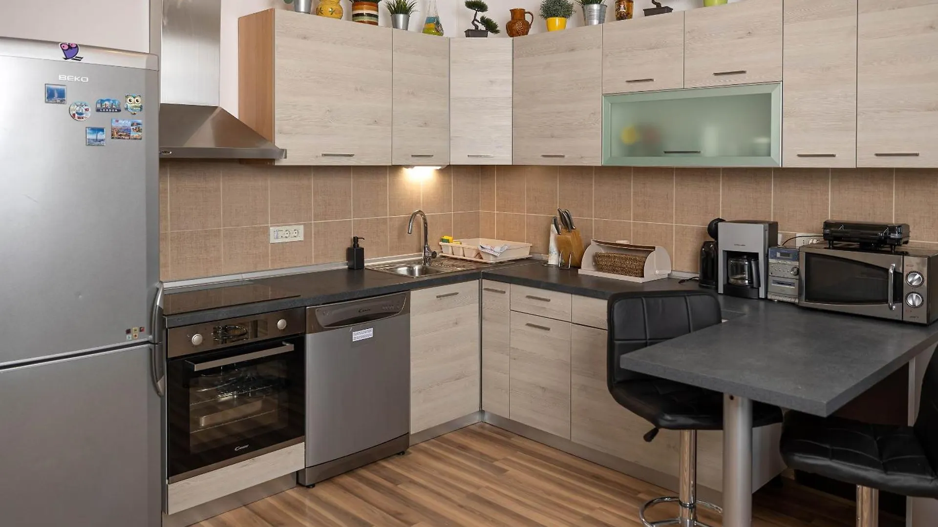 Apartments Novoselic 0*, Драмаль